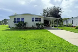 220 Ellsworth Dr, Kissimmee, FL 34758 - Photo 1