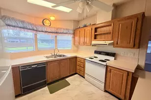 220 Ellsworth Dr, Kissimmee, FL 34758 - Photo 7