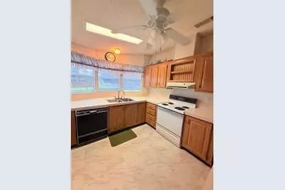 220 Ellsworth Drive, Kissimmee, FL 34758 - Photo 15