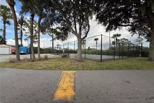 353 Port Pleasant Dr, Kissimmee, FL 34759 - Photo 15