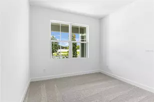 178 Blue Star Ct, Tavares, FL 32778 - Photo 3