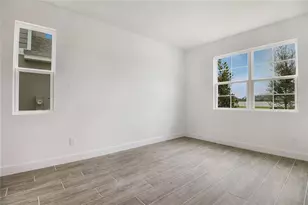 176 Blue Star Ct, Tavares, FL 32778 - Photo 3