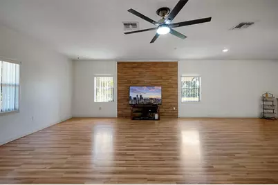 4540 Pine Tree Dr, Saint Cloud, FL 34772 - Photo 11