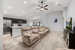 1052 Rivershore Ave, Lakeland, FL 33809 - Photo 7