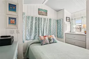 226 Lancer Dr, Nokomis, FL 34275 - Photo 9