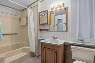 132 Orangewood Dr, Lake Wales, FL 33898 - Photo 17