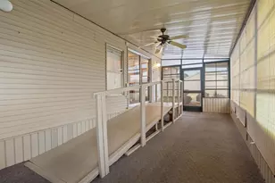 132 Orangewood Dr, Lake Wales, FL 33898 - Photo 21