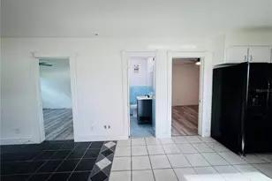 209 E Main St, Dundee, FL 33838 - Photo 5