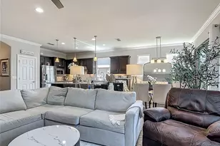 588 Cantabria Dr, Davenport, FL 33837 - Photo 17