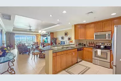 1370 Centre Court Ridge Drive #303, Reunion, FL 34747 - Photo 11