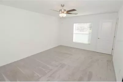 36618 Garden Wall Way, Zephyrhills, FL 33541 - Photo 11