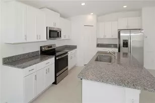 36618 Garden Wall Wy, Zephyrhills, FL 33541 - Photo 9