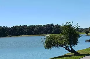 417 Club Cir, Lakeshore, FL 33854 - Photo 25