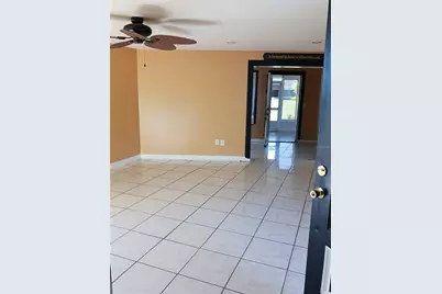 417 Club Circle, Lakeshore, FL 33854 - Photo 3