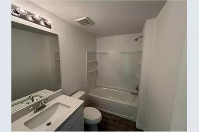 2409 NE 7th Place, Cape Coral, FL 33909 - Photo 5