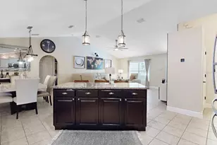 4775 Jay Dr, Saint Cloud, FL 34772 - Photo 9