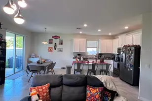 1638 Chatsworth Cir, Saint Cloud, FL 34771 - Photo 9