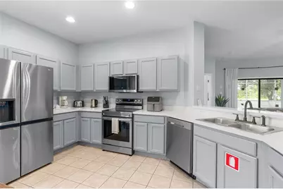 16813 Lazy Breeze Loop, Clermont, FL 34714 - Photo 5