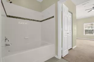 2532 Grand Central Pkwy, Orlando, FL 32839 - Photo 19