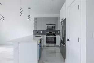 2005 Barroso St, Davenport, FL 33837 - Photo 5