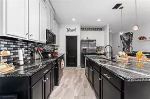 3199 Crispin Cir, Harmony, FL 34773 - Photo 9