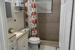 711 Michigan Ct, Saint Cloud, FL 34769 - Photo 9