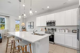 689 Longboat Dr, Davenport, FL 33896 - Photo 9