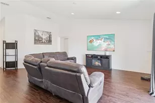 140 Solis Dr, Winter Haven, FL 33880 - Photo 7