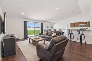 140 Solis Dr, Winter Haven, FL 33880 - Photo 11