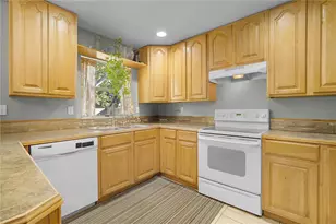 303 Mariana Way, Kissimmee, FL 34758 - Photo 15