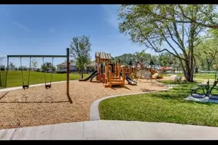 1738 Walnut Crk Dr, Kissimmee, FL 34744 - Photo 21