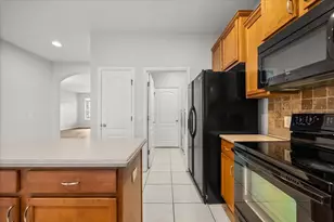 13173 Sapphire Falls Ln, Orlando, FL 32824 - Photo 7