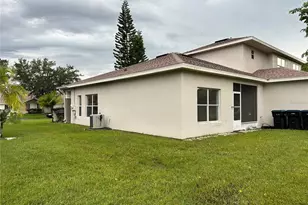 14572 Laguna Beach Cir, Orlando, FL 32824 - Photo 9