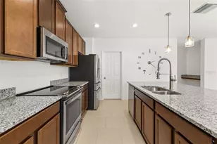 683 Campo Ln, Davenport, FL 33837 - Photo 11