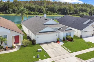 529 Eagle Pointe N, Kissimmee, FL 34746 - Photo 3