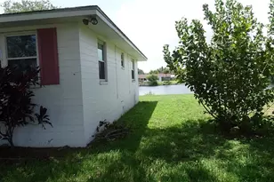 884 E Coquina Dr, Daytona Beach, FL 32117 - Photo 19