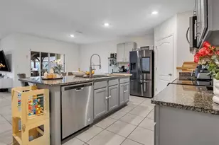 5384 Hickory Downs Wy, Saint Cloud, FL 34771 - Photo 5