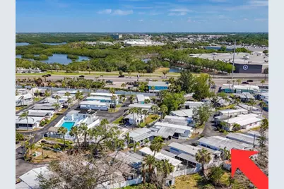 8600 42nd Place N #11, Saint Petersburg, FL 33709 - Photo 5