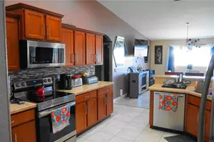 104 Bentley Oaks Blvd, Auburndale, FL 33823 - Photo 13