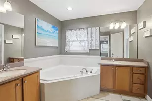 104 Bentley Oaks Blvd, Auburndale, FL 33823 - Photo 13