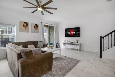 978 Splash Shot Place, Davenport, FL 33896 - Photo 7