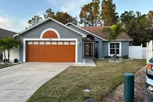 406 Lake Shore Pkwy, Davenport, FL 33896 - Photo 1