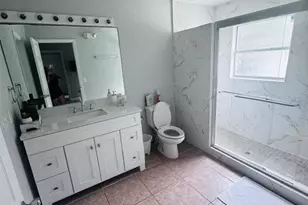 406 Lake Shore Pkwy, Davenport, FL 33896 - Photo 11