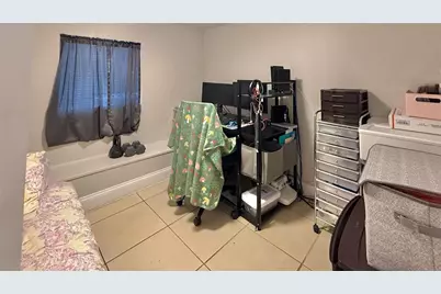 305 E Miami Terrace, Kissimmee, FL 34741 - Photo 9