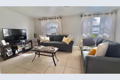 305 E Miami Terrace, Kissimmee, FL 34741 - Photo 3