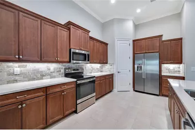 7929 Lake James Boulevard, Lakeland, FL 33810 - Photo 11