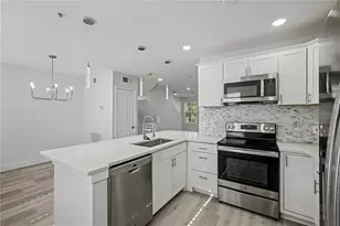 1042 Waterside Dr, Celebration, FL 34747 - Photo 11