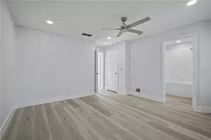 1042 Waterside Dr, Celebration, FL 34747 - Photo 25