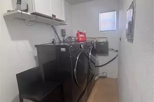 977 Alsace Dr, Kissimmee, FL 34759 - Photo 13