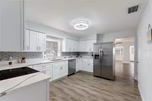 666 Ave B SW, Winter Haven, FL 33880 - Photo 15